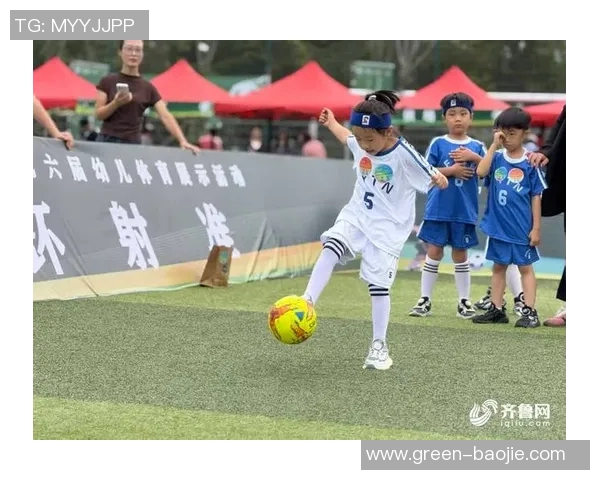 高清足球明星队服儿童图片展示让孩子们感受足球魅力与激情